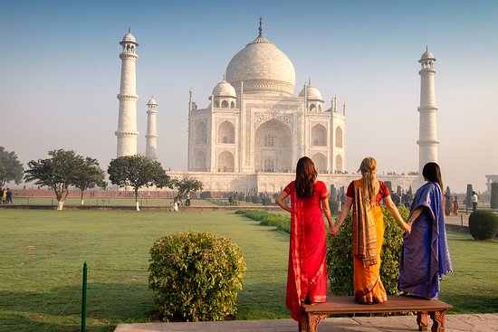 Taj Mahal Tour Guide